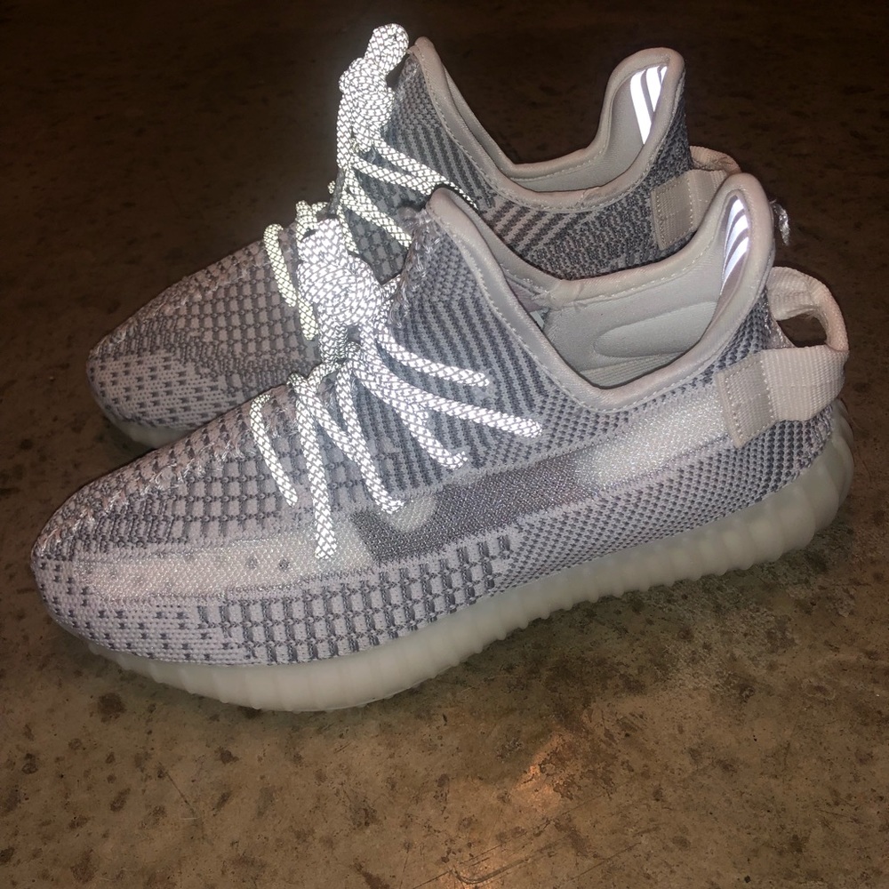 Yeezy inspired Boost 350. Men’s size 7/Women’s size 8.5